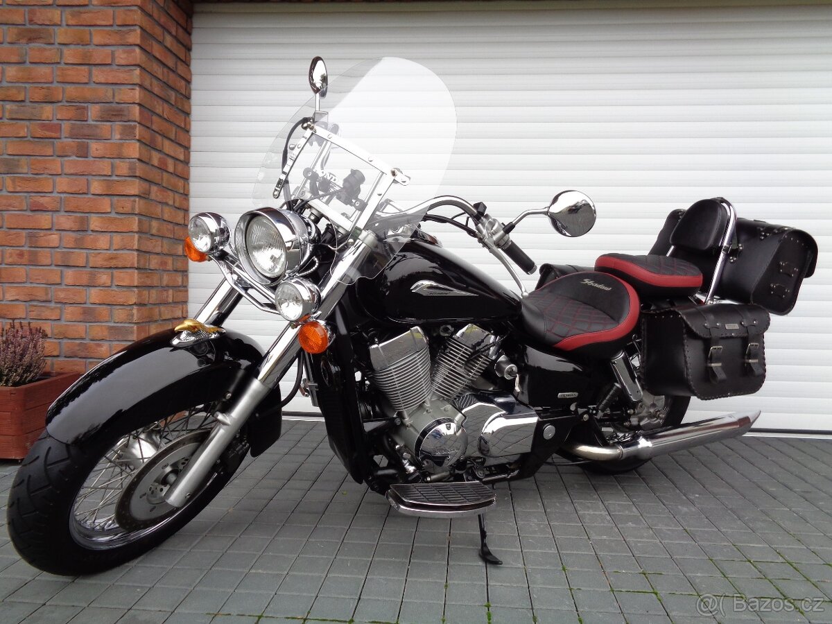 HONDA VT 750 C Shadow. Hodně vymazlená.