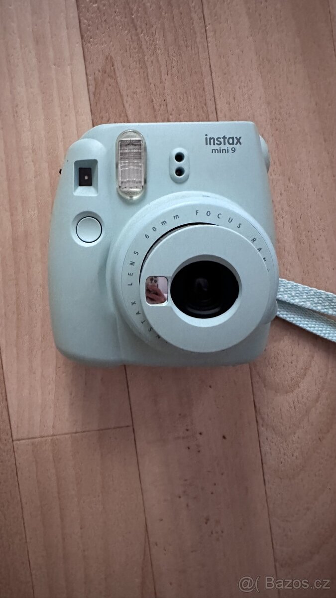 Instax