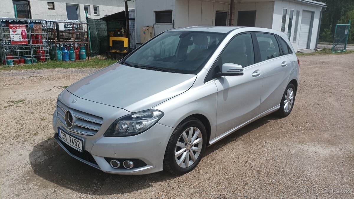 Mercedes Benz B 180CDi 80kw r.v.2013 automat