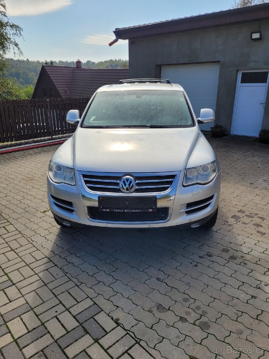 Volkswagen Touareg, 3.0TDI V6 PRUŽINY KŮŽE XENONY