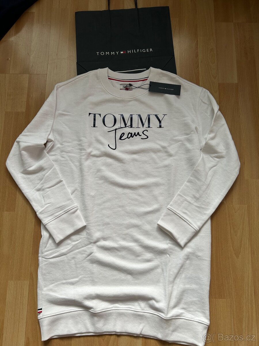 Nove saty S,tricka zn.Gant,Tommy Hilfiger vel.S,XS