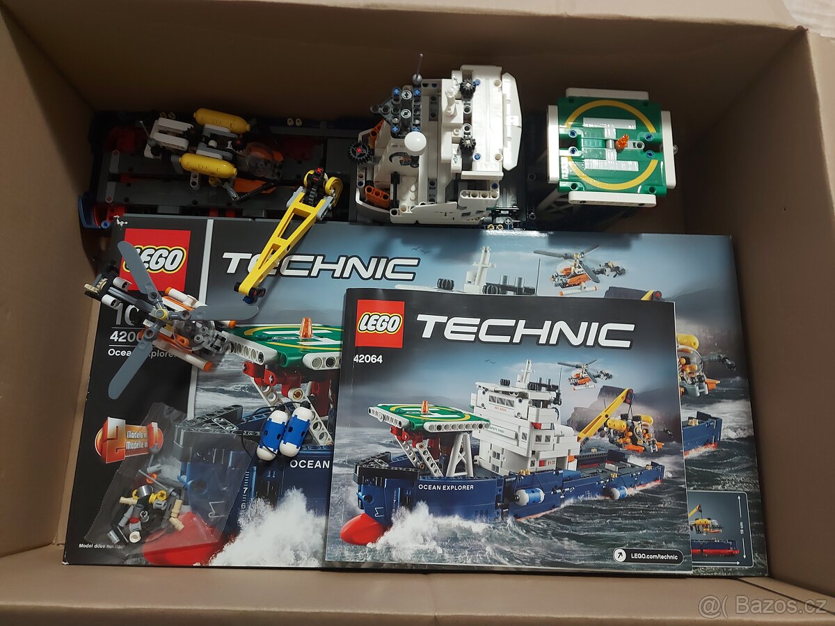 LEGO Technic 42064 Výzkumná loď Ocean Explorer