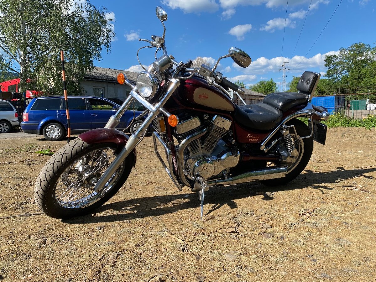 Suzuki Intruder 1400