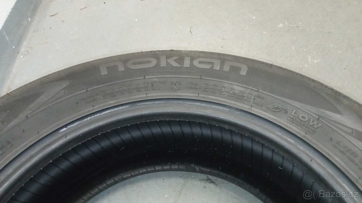 sada - 4x zimní pneu Nokian 195/65 R15 91H