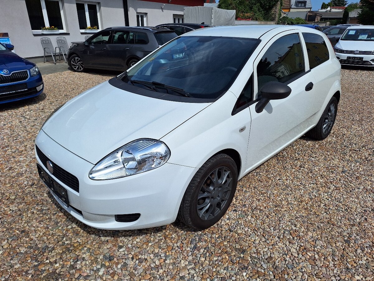 Fiat Punto 1.2i 51KW Klimatizace, S.Kniha