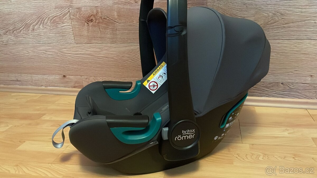 Britax Römer Baby-Safe 3 i size