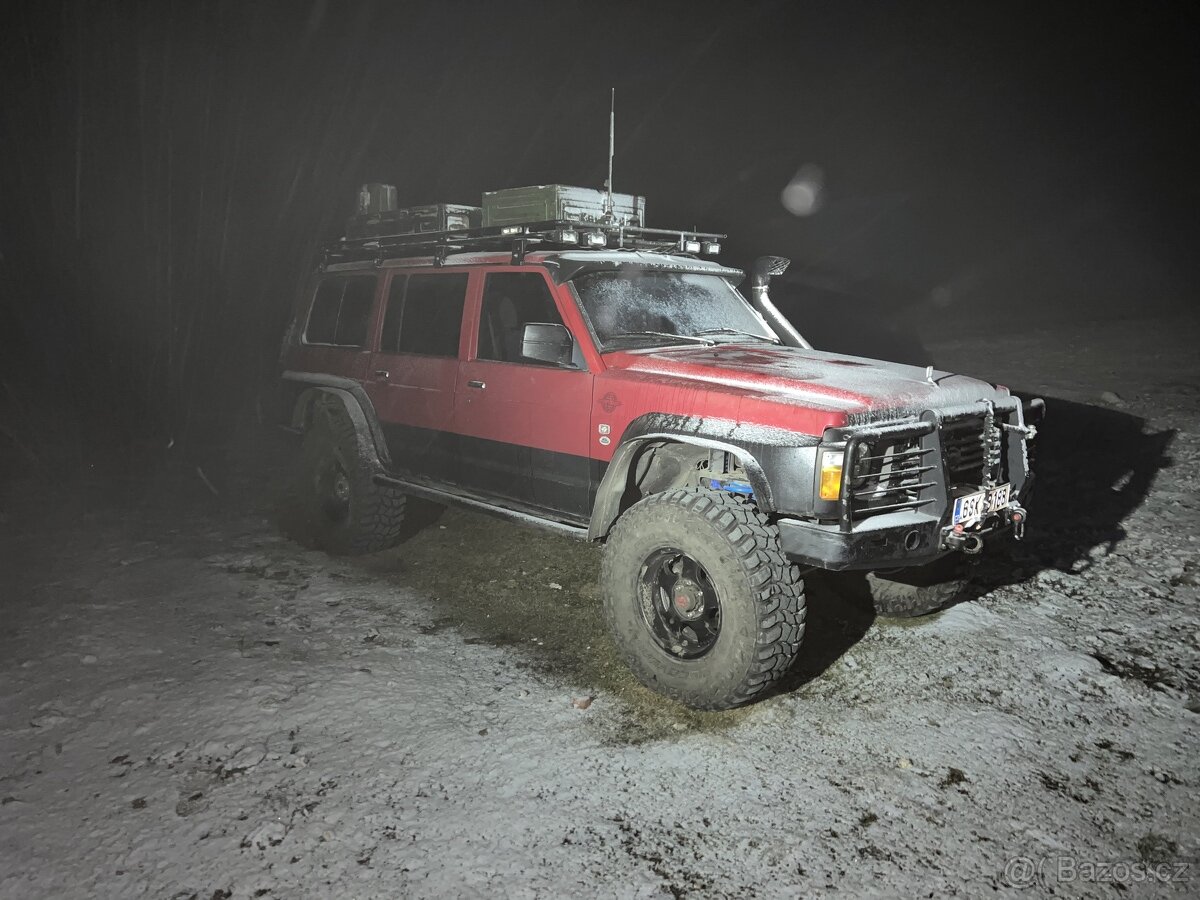 Nissan Patrol Y60 V8 M60b40 210kw manuál