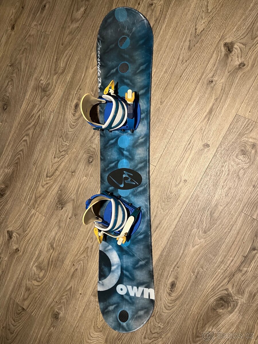 Dětský snowboard 135cm