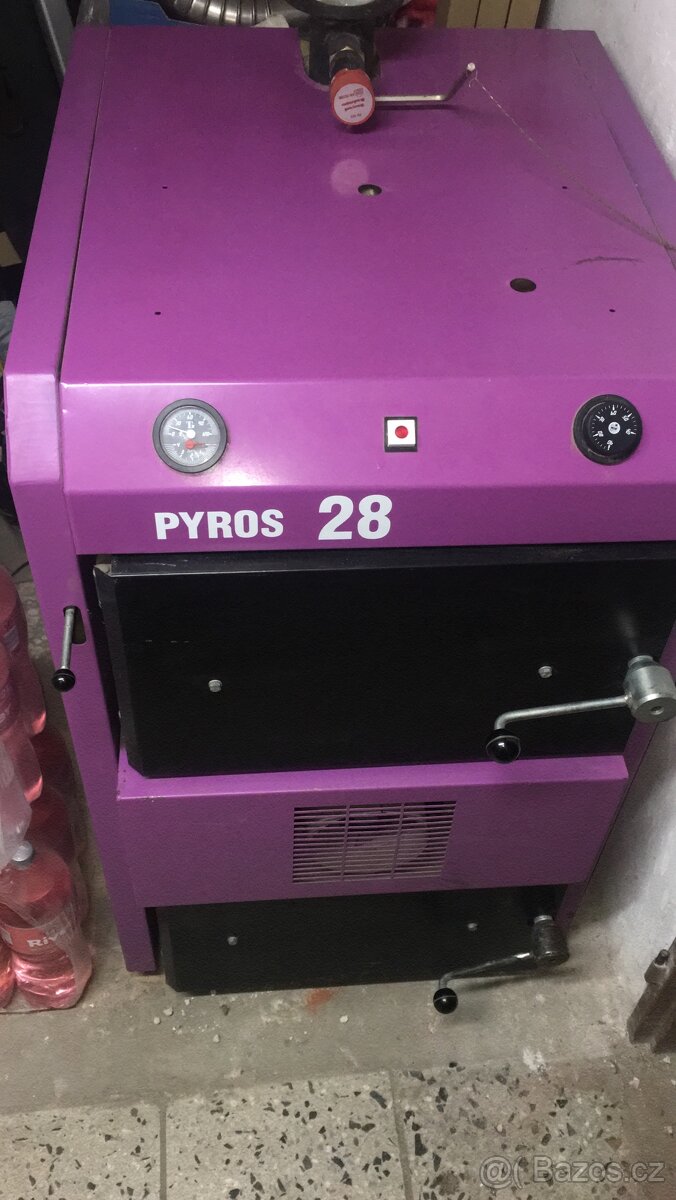 Kotel na dřevo  pyros 28kw