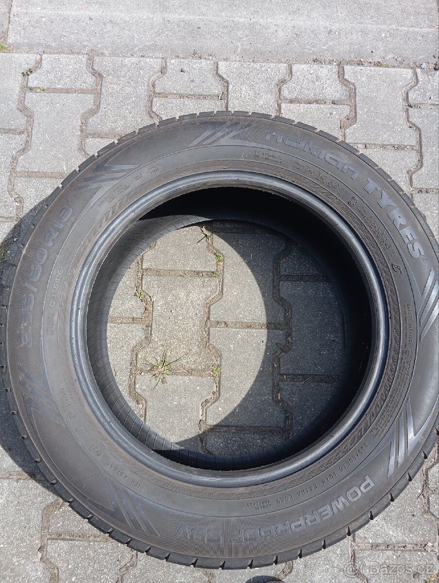 Pneumatiky 235/60 R18