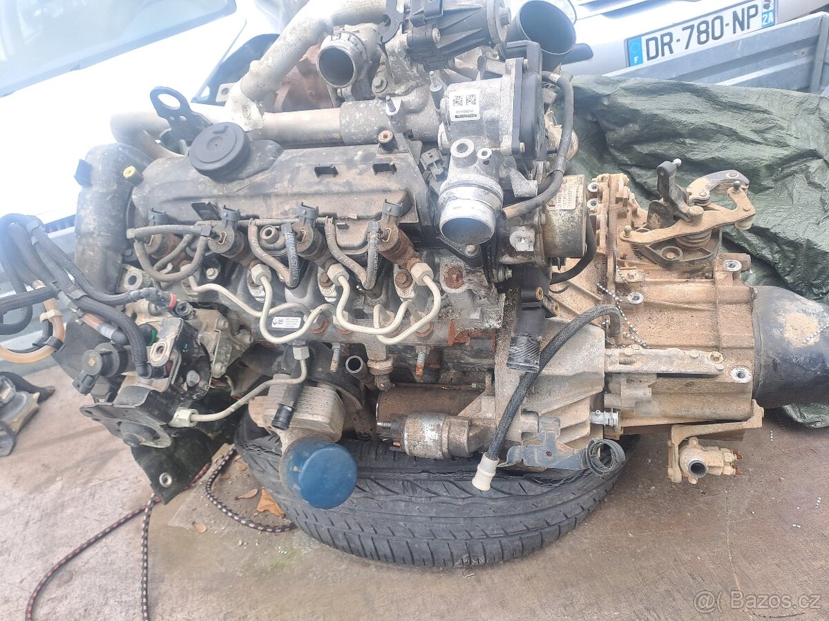 Motor a převodovka 1.5 dci k9k