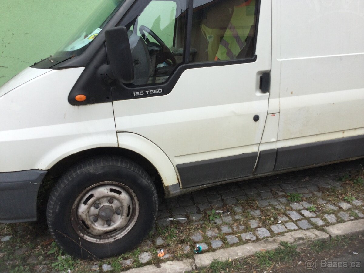 Ford Transit 2.4 tddi rok 2003