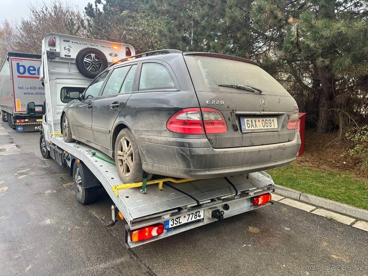 Mercedes  w211  facelift  e  220 cdi  125kw  havarovaný