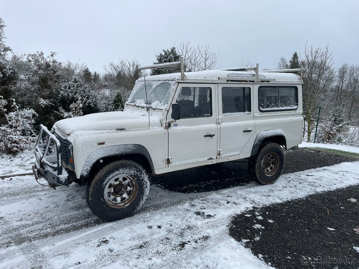 Land Rover Defender 110. 2.4 TD 90kW. 4x4. Rv 2008