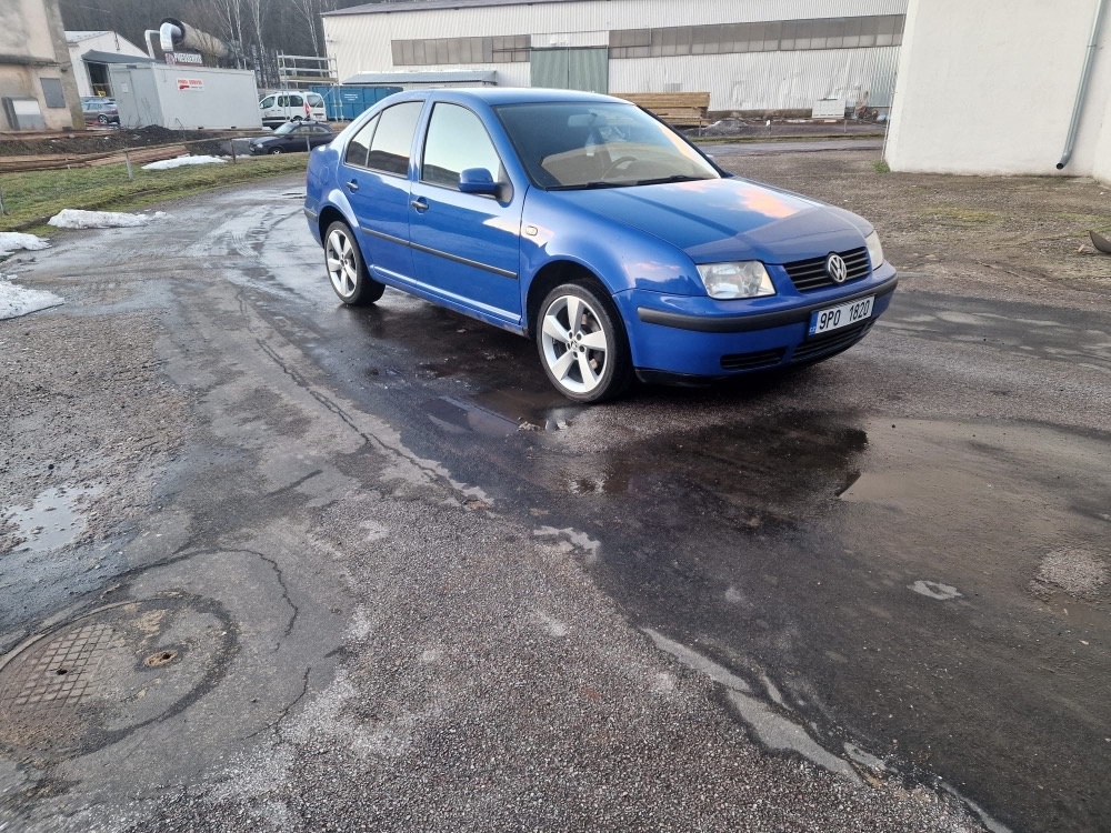 Volkswagen Bora 2.0i 85kw 115koni, R.v 1999