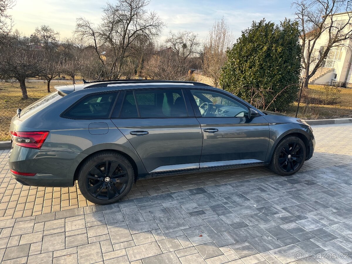 Škoda Superb iV Sportline, 160Kw, Matrix