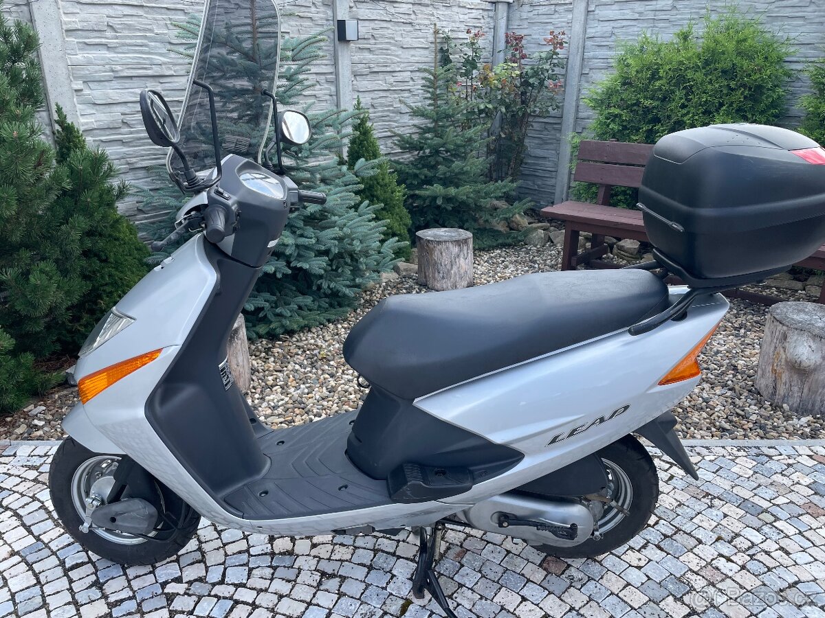 Honda Lead 100 rok 2007 - pouhych 8700 KM