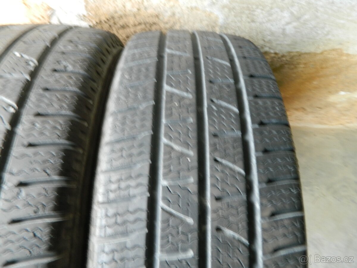 215/65 r16 109/107r 2ks zimní pirellli