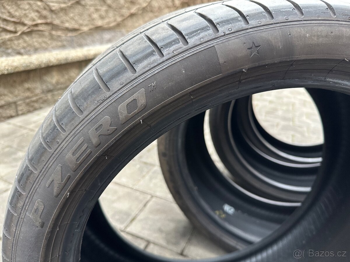 Pirelli P-ZERO 2x 255/35 R19 & 2x 225/40 R19 (s hvězdičkou)