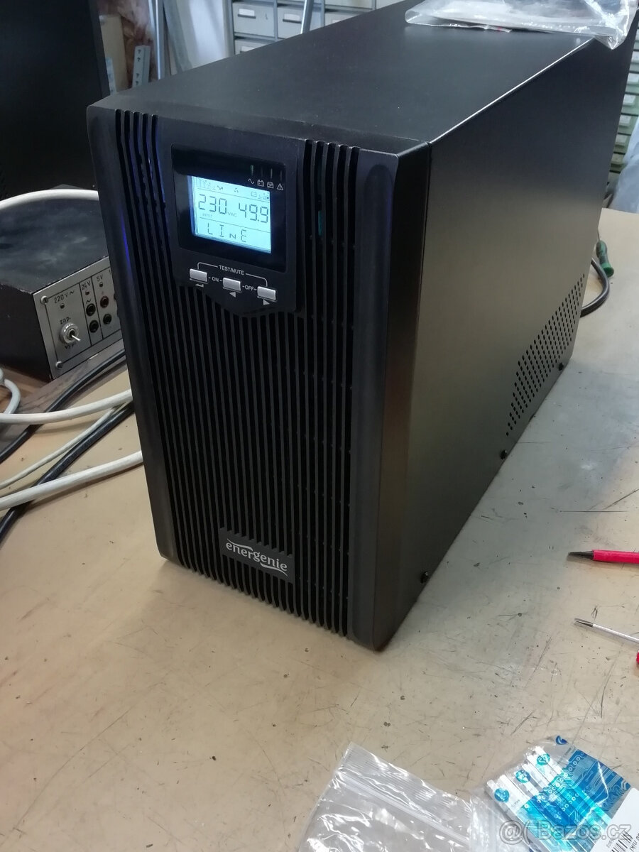 UPS Energenie 3000VA/2400W 230V