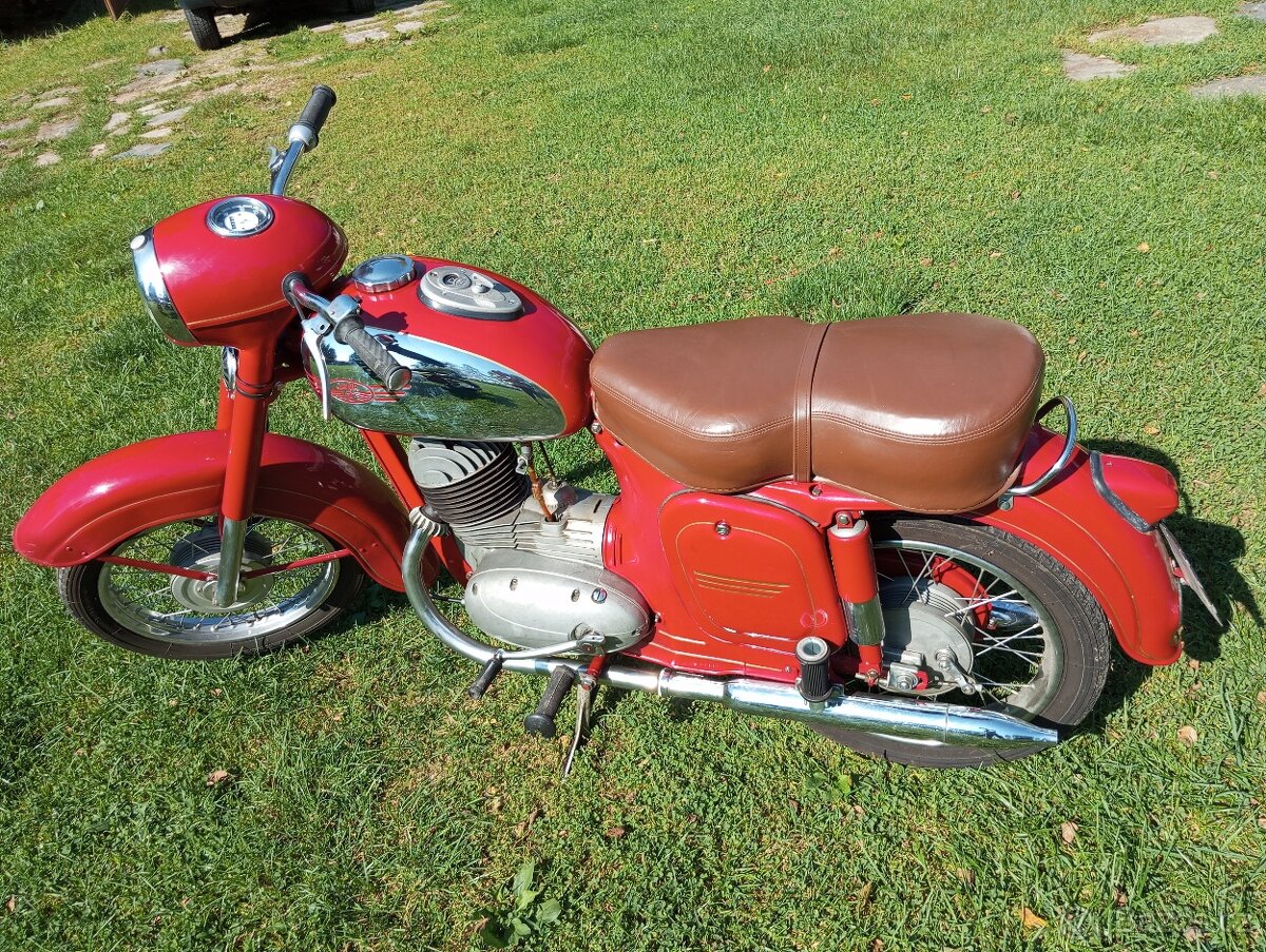 JAWA 175 - Kývačka