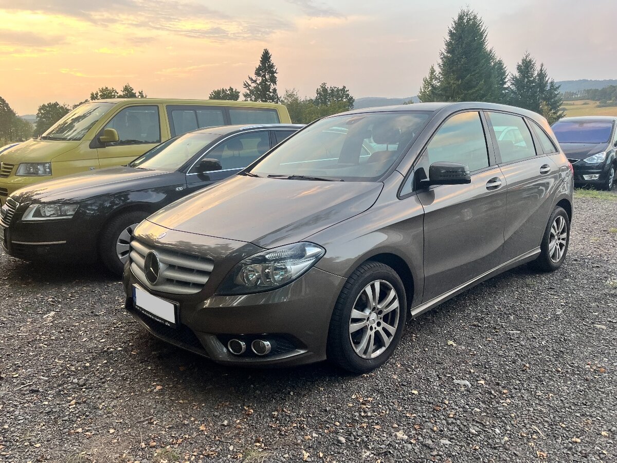 Mercedes-Benz B 200 - 1,8 CDI - 100kw. PĚKNÝ STAV - EURO 5