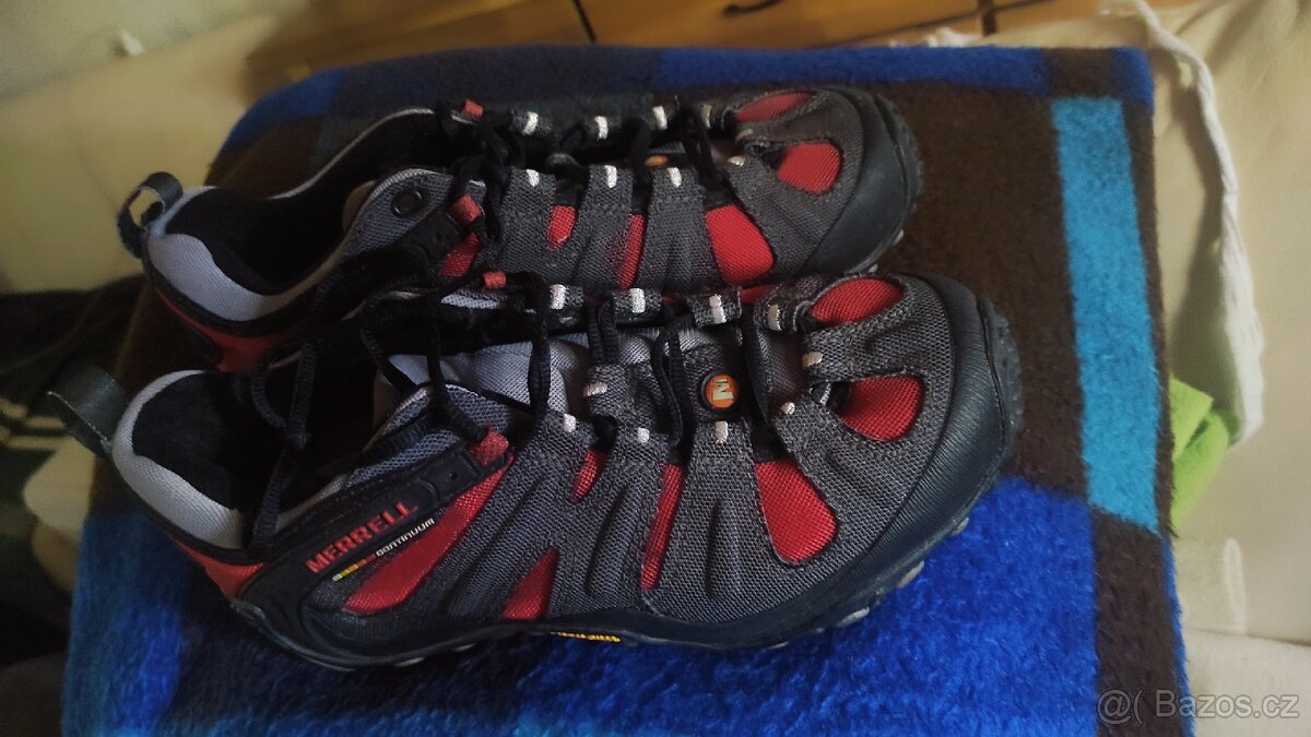 Merrell outdoor boty Vibram vel. 43,5