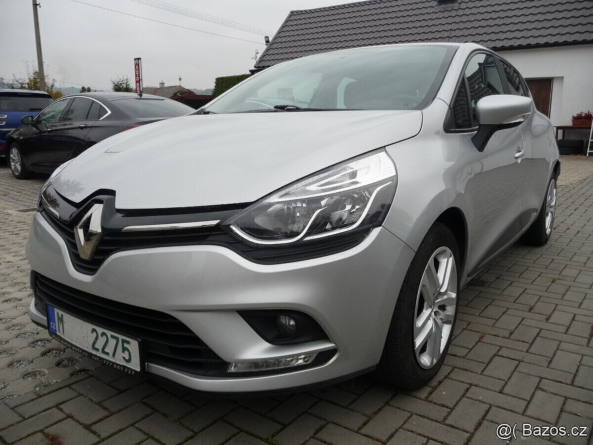 Renault Clio 0.9i 66kw energi navigace vyhřev sedaadel tempo