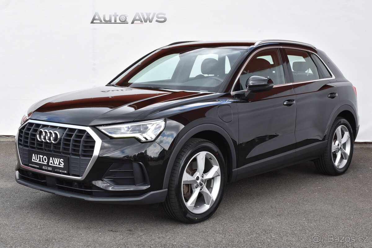 Audi Q3 45 TFSIe S-tronic S-line LED Assist