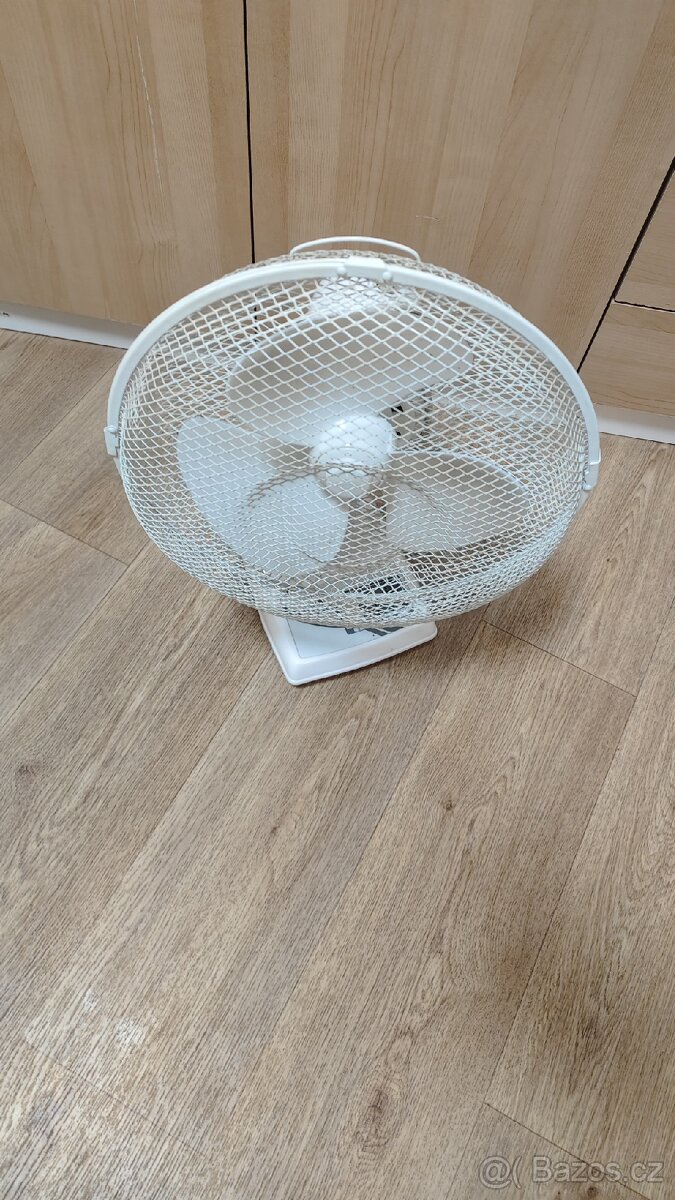 Stolní ventilátor větrák top stav