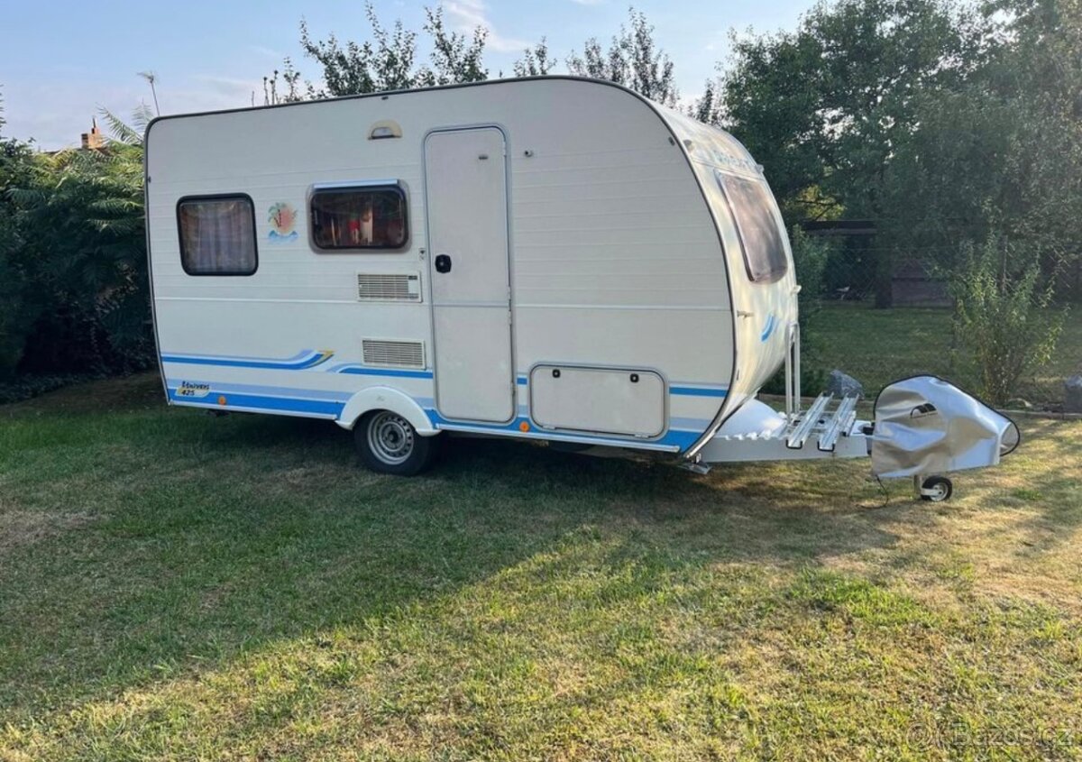 Karavan Caravelair univers 425