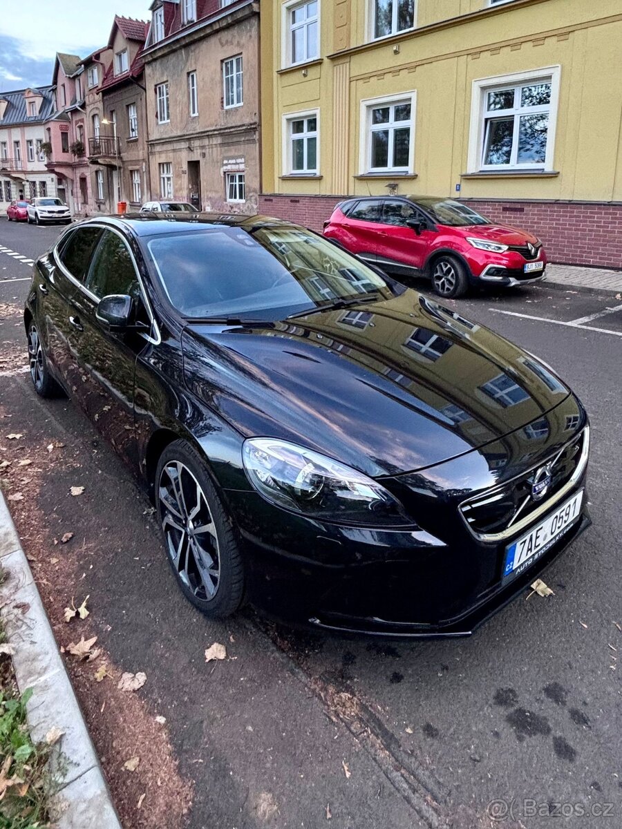 Volvo V40 D3