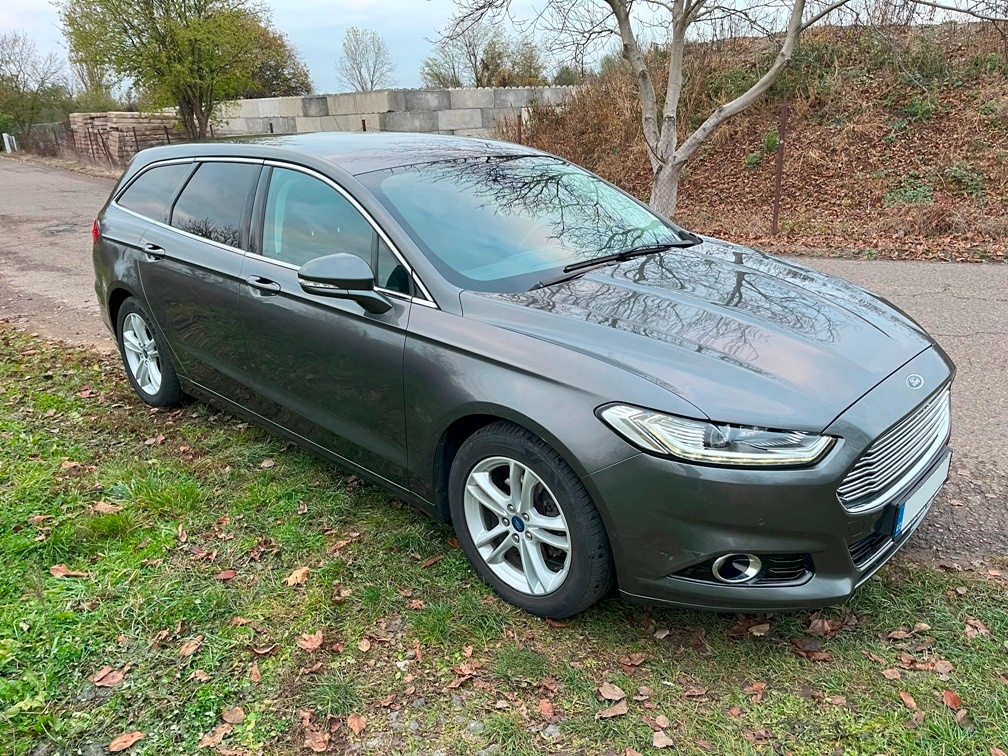 Ford Mondeo 2.0TDCi 110kW, el. kufr, vyhř. volant a č. sklo