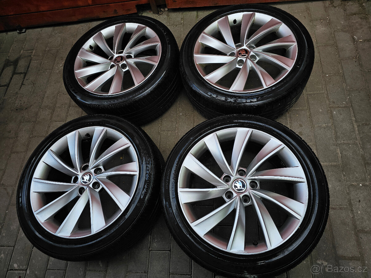 ALU kola letní 5x112 Škoda Superb III R18 ET44 Pegasus