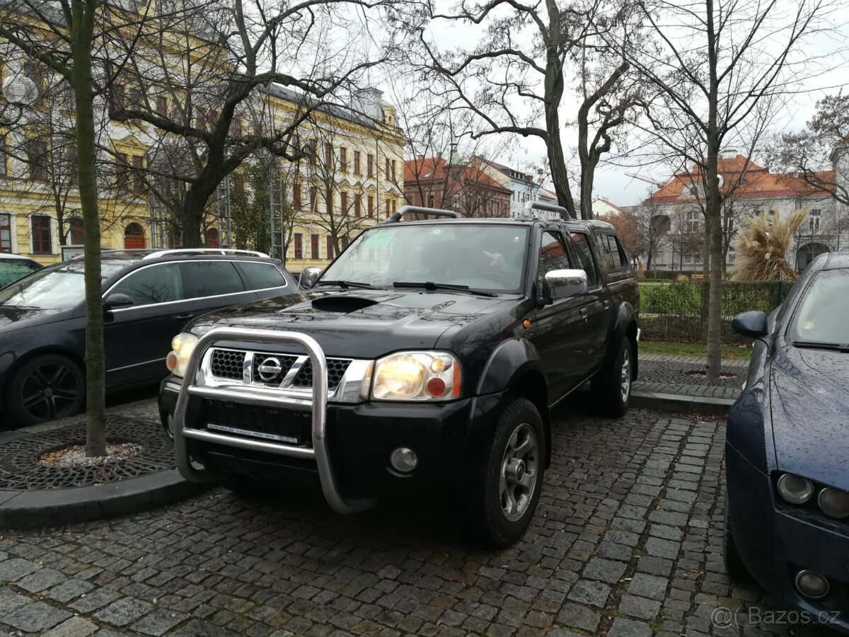 Nissan Navara D22