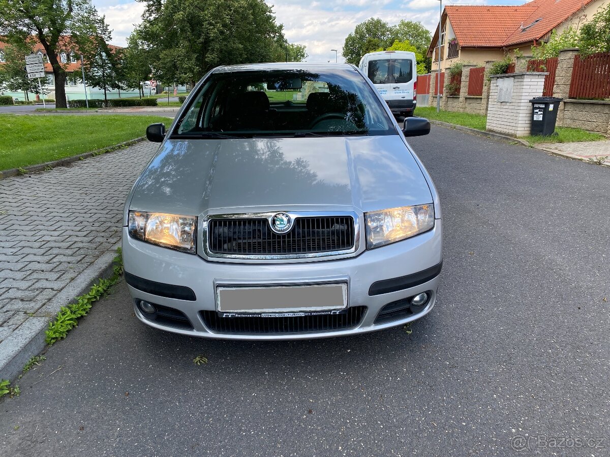 ŠKODA FABIA 1.2 12V - KLIMA, PARKOVACÍ SENZORY