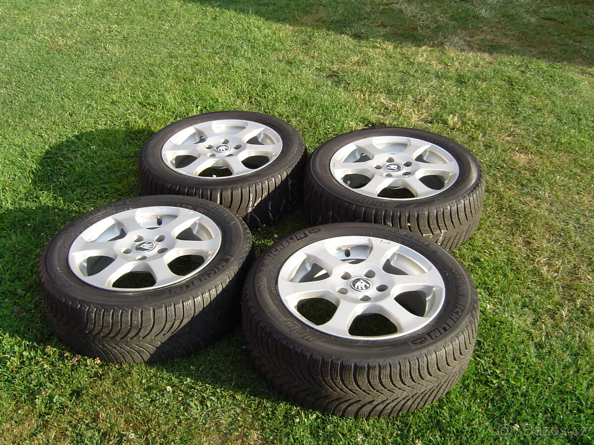 4XZIMNÍ HLINÍKOVÁ KOLA ŠKODA OCTAVIA III, II 205/55 R16