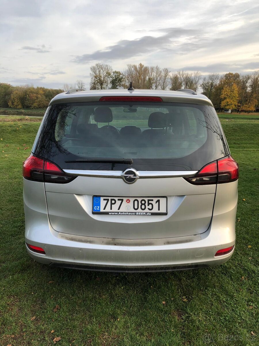 Opel Zafira Tourer 2014