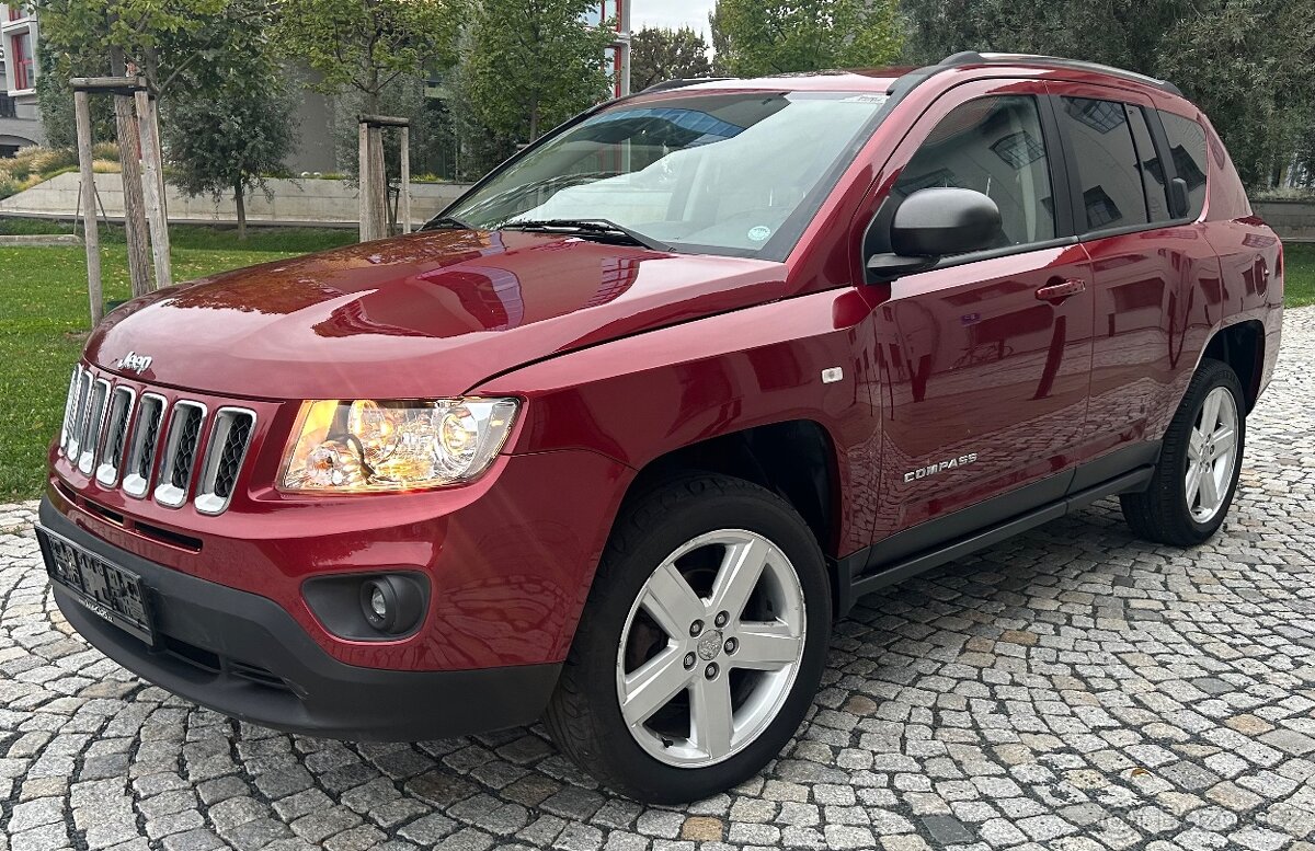 JEEP COMPASS 2.2CRD 120KW 4x4 LIMITED-KUŽE-VYHŘEV-ALU R18