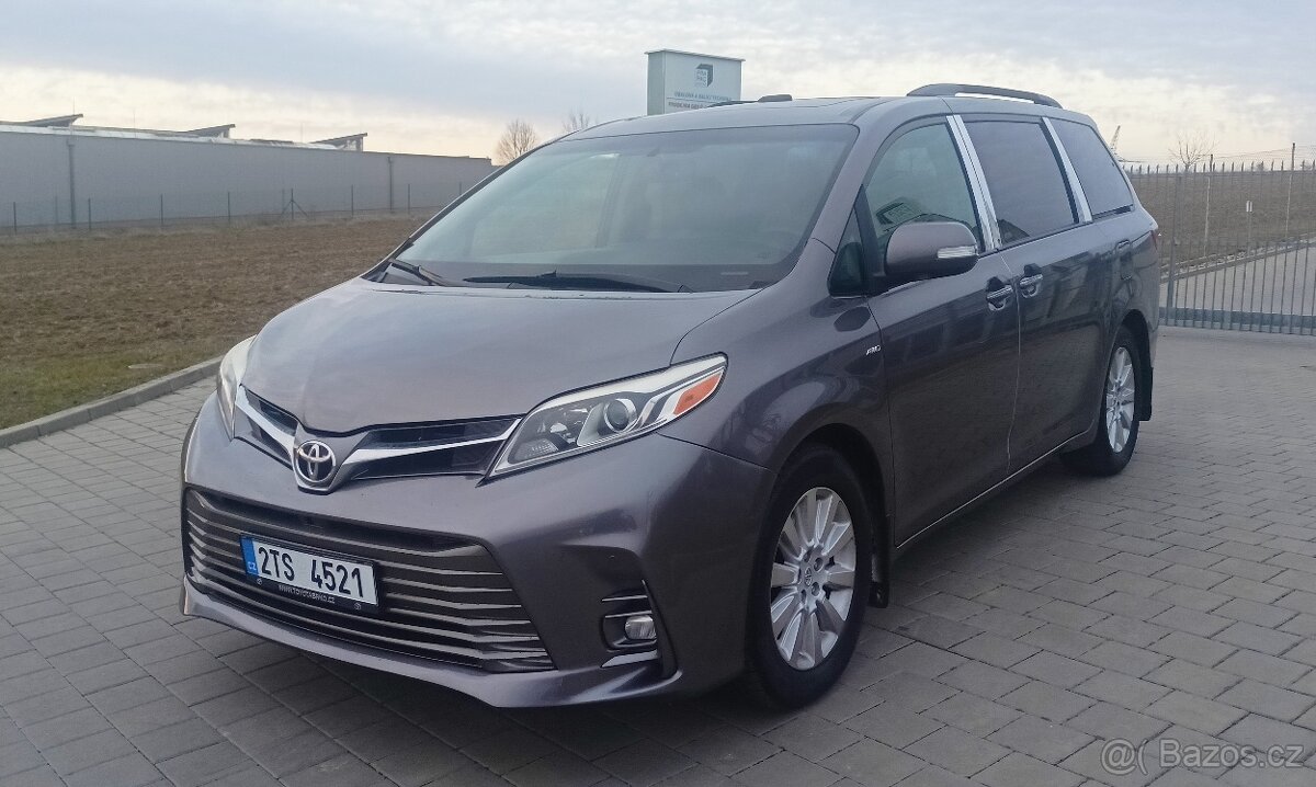 TOYOTA SIENNA 3,5 V6 LIMITED  2016 AWD LPG 7 míst