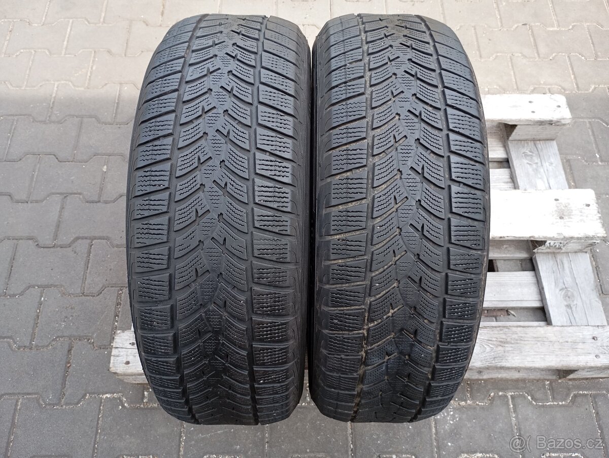 215/65/17 zimní pneu goodyear