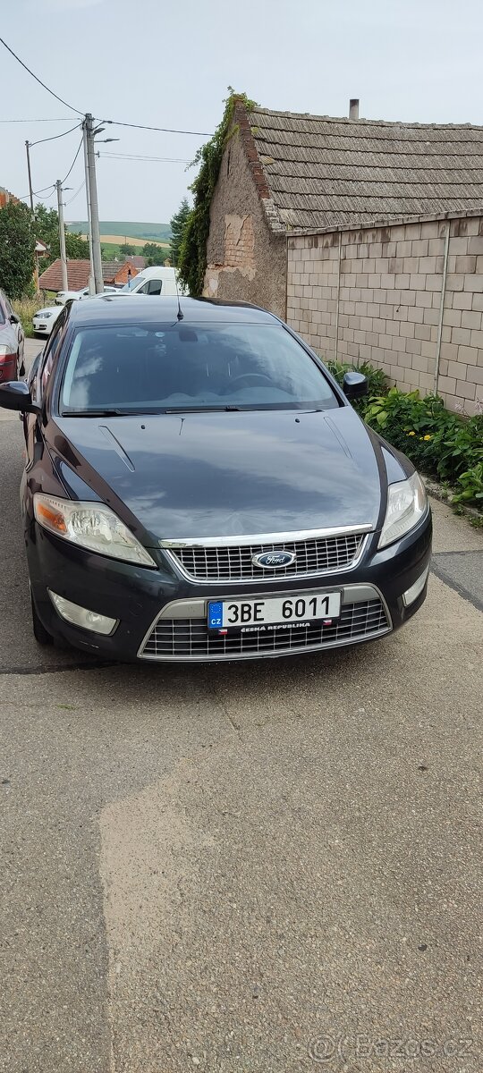 FORD MONDEO HATCHBACK