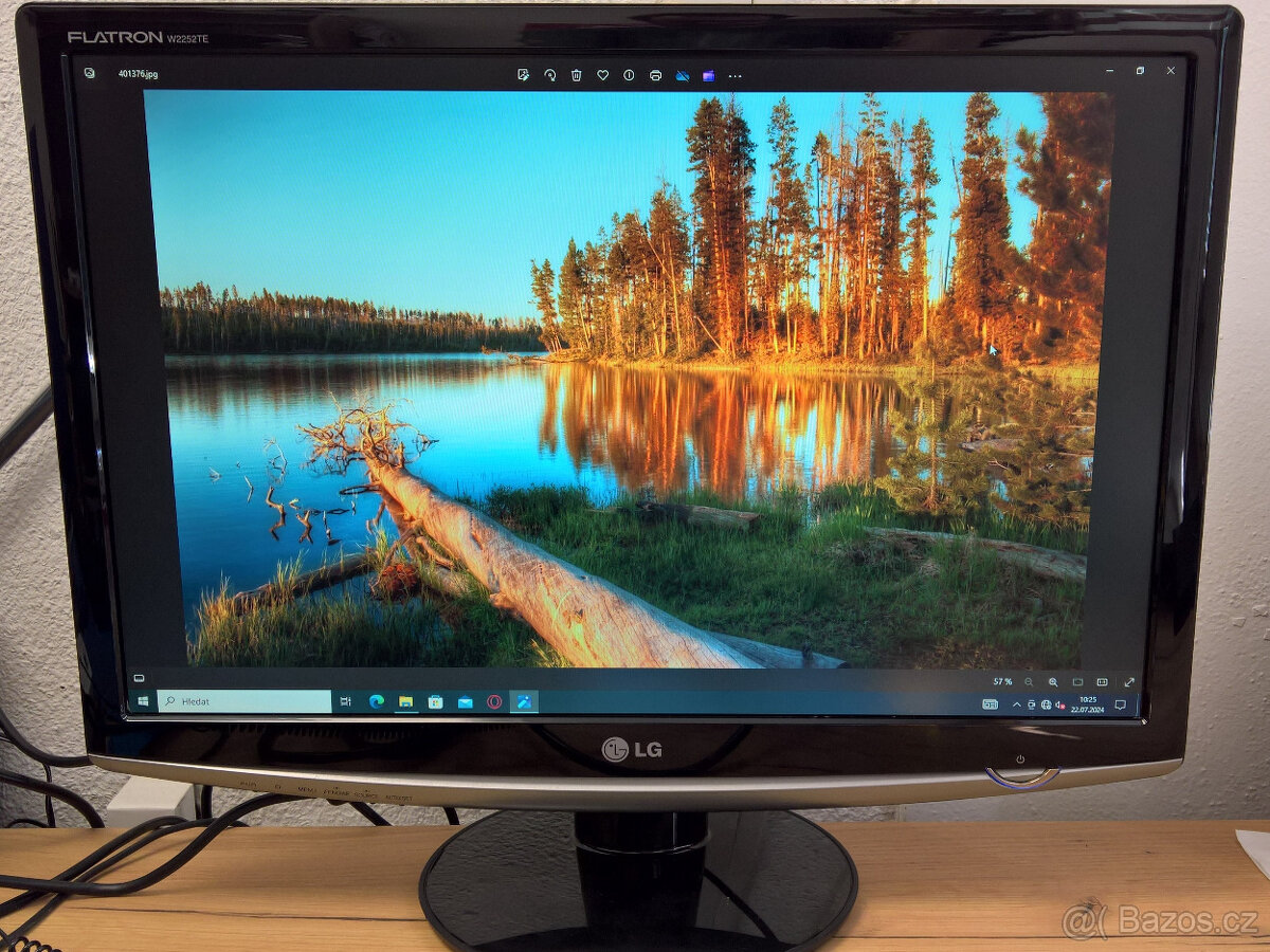 Monitor LG Flatron W2252TE