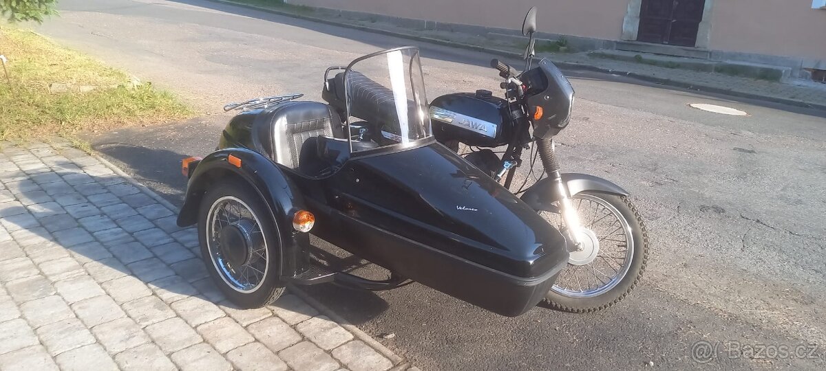 Jawa 350 634 sidecar Velorex