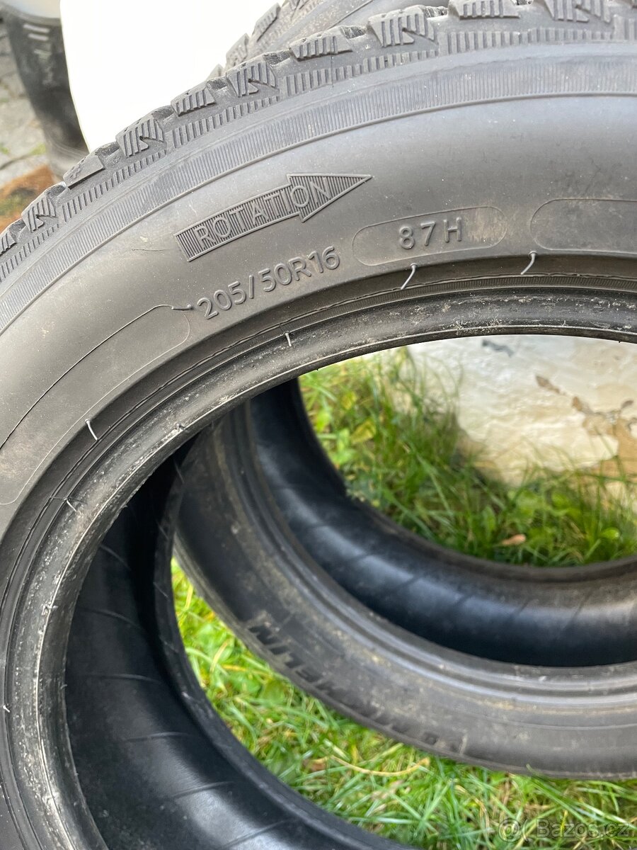 Zimní pneu Michelin Alpin 5 205/50 R16