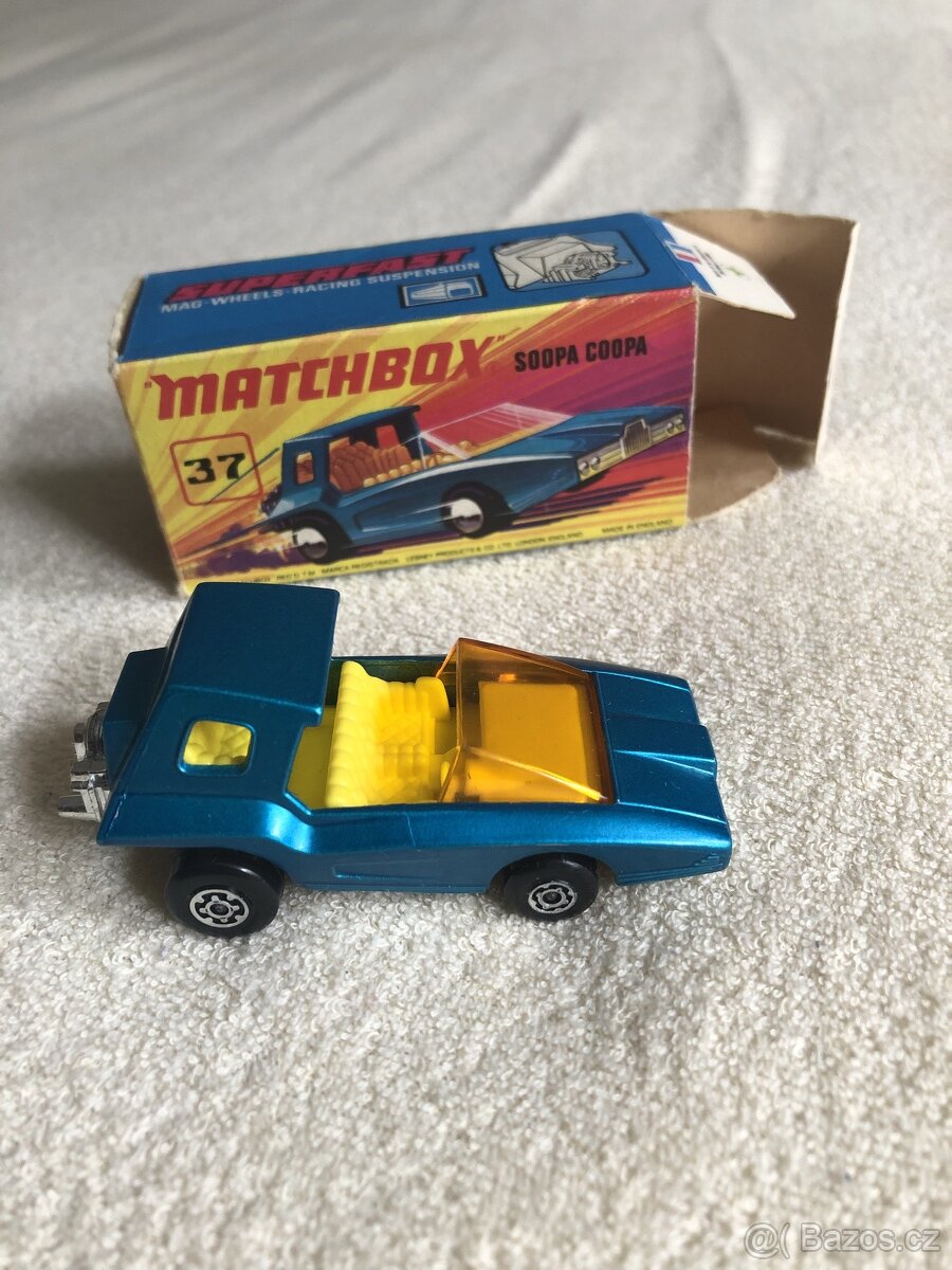 MATCHBOX/LESNEY autíčka