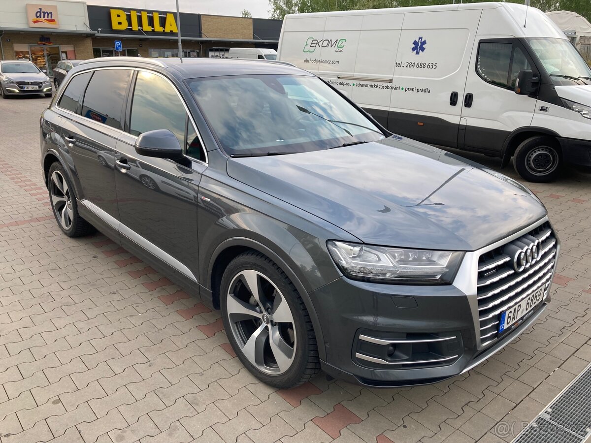 Audi Q7 S-line, r.v.12/2017 - DPH