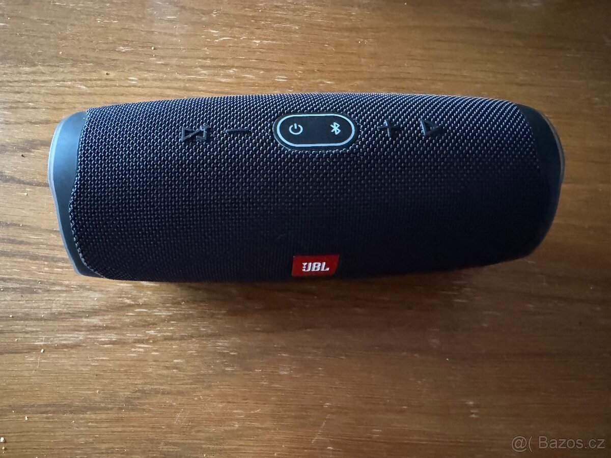 JBL Charge 4