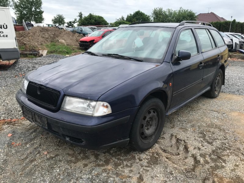 Skoda Octavia COMBI 1998 1,6i AKL 74kW  díly