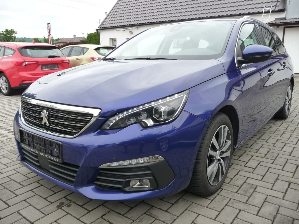 Peugeot 308 1.5HDi 96kw Alure automat plná výbava top